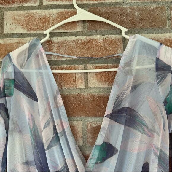 Fabletics Treva Long Sleeve Sheer Drape Wrap Shirt NEW Women’s Small Pastel - Picture 9 of 10